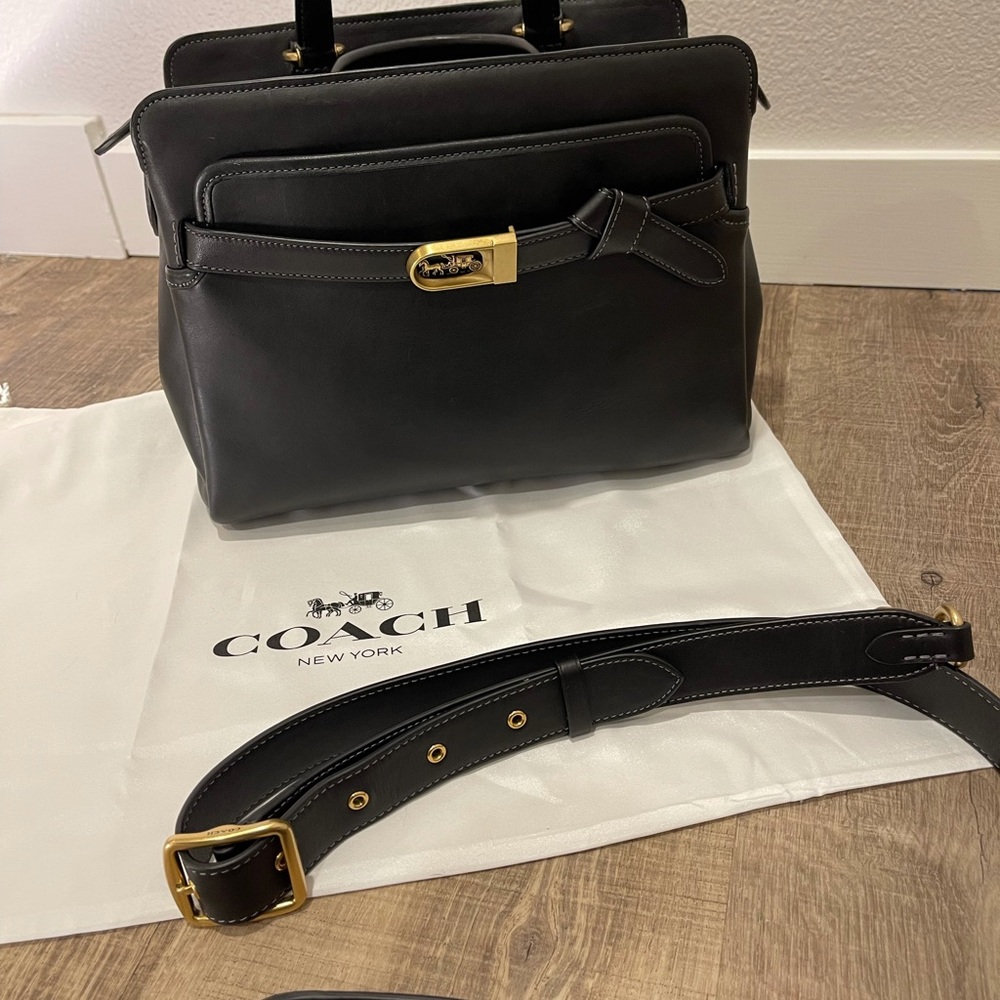 COACH Tate 29 Carryall